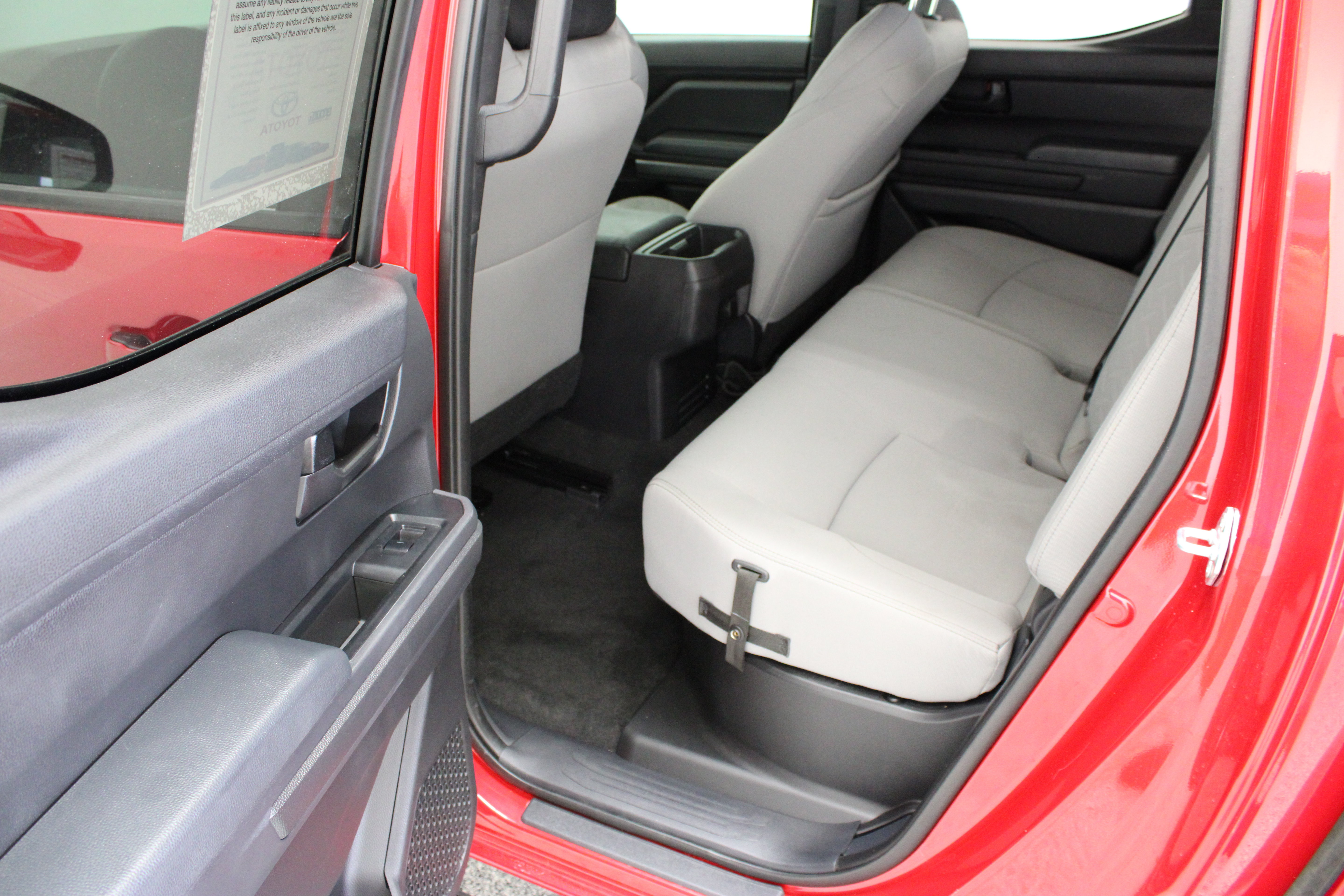 Used 2024 Toyota Tacoma SR5 AWD/4WD image 27