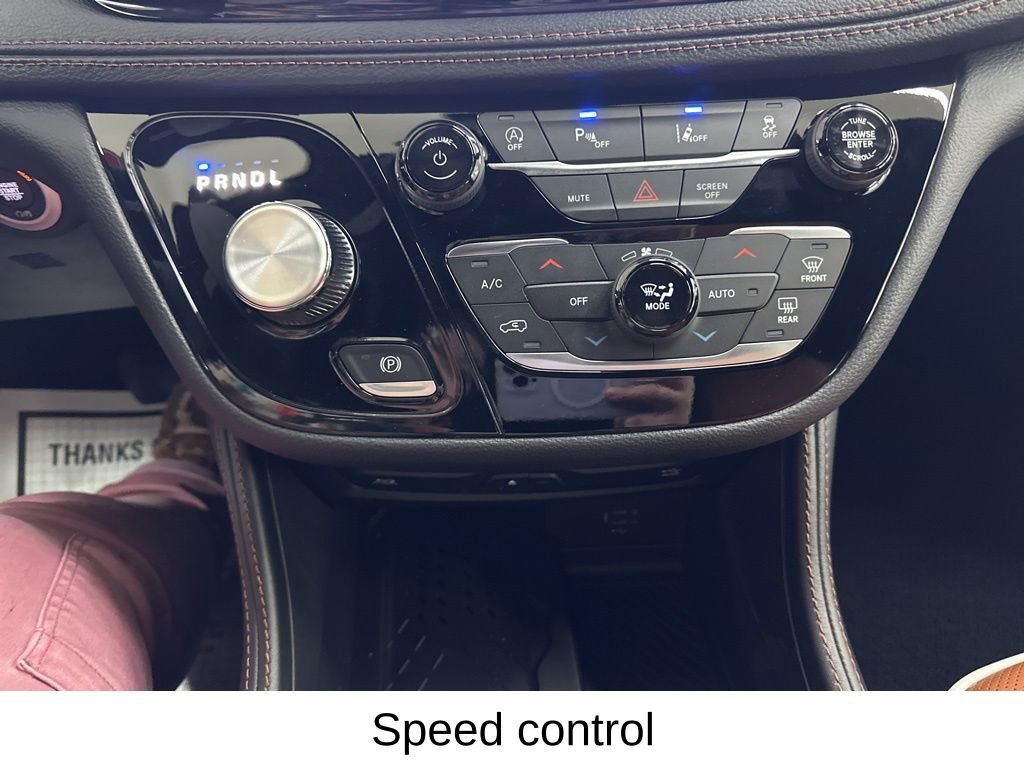 Used 2026 Chrysler Pacifica Pinnacle image 43