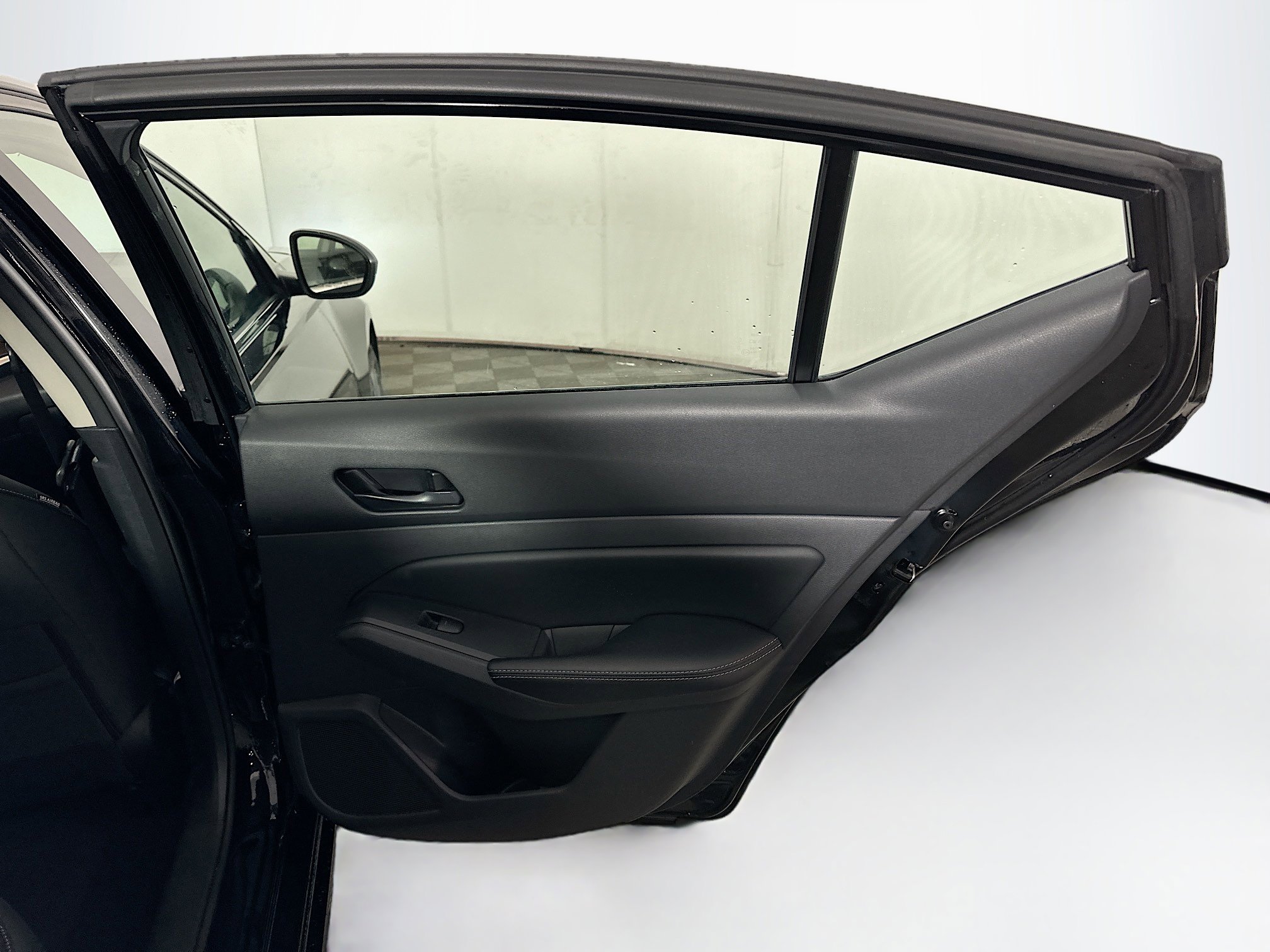 Used 2025 Nissan Altima 2.5 SV image 28