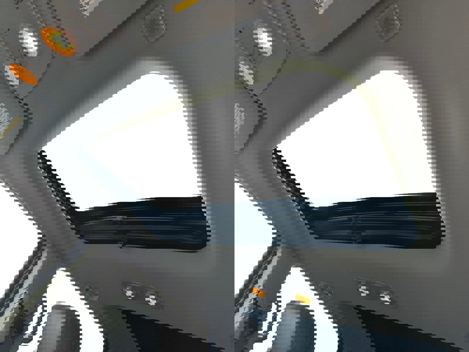 Used 2016 GMC Acadia Denali image 3