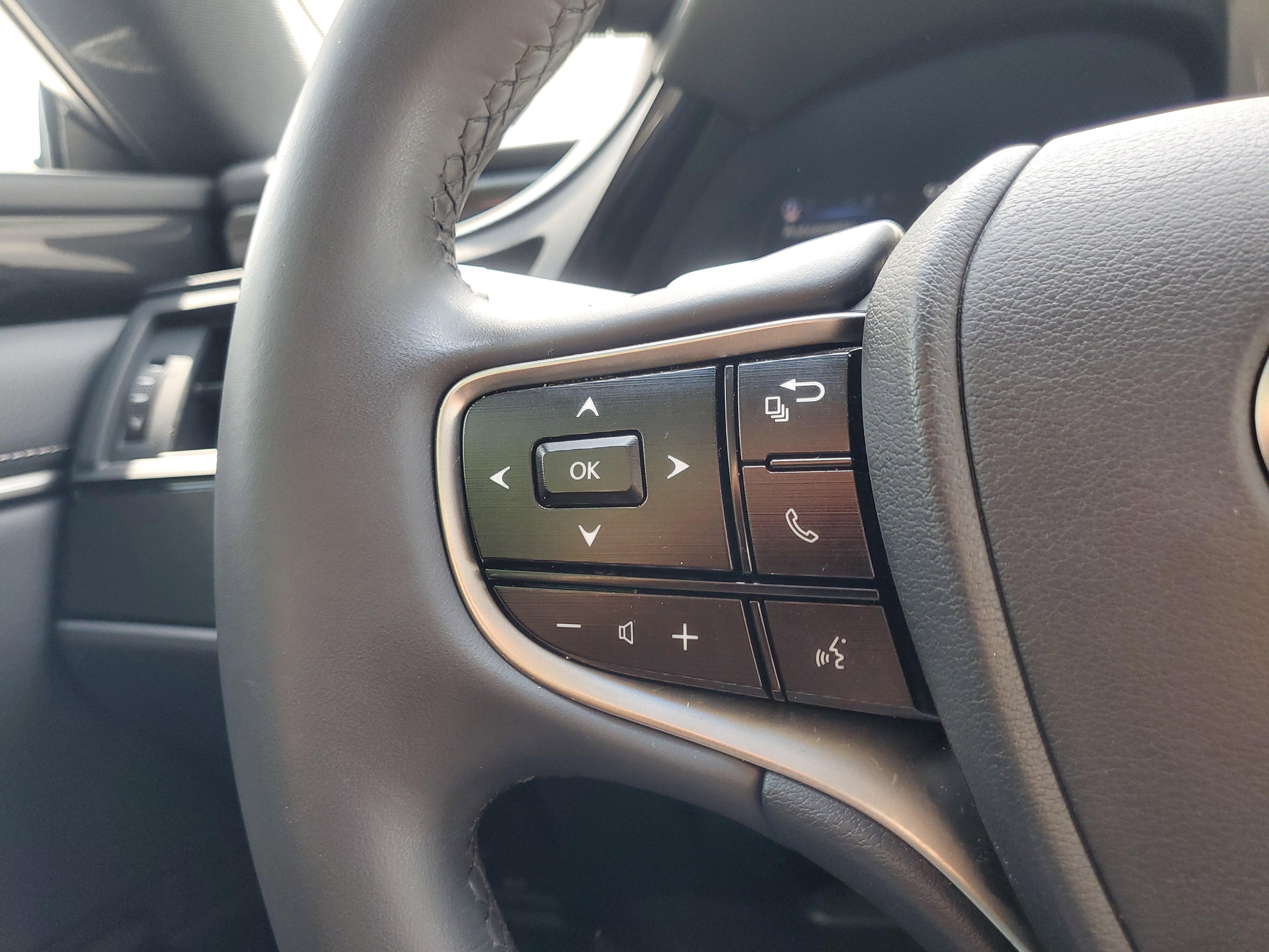 Certified 2023 Lexus ES 350 w/ Accessory Package (Z2) FWD image 21