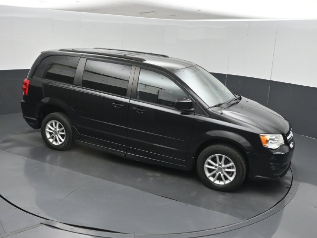 Used 2014 Dodge Grand Caravan SXT FWD image 41