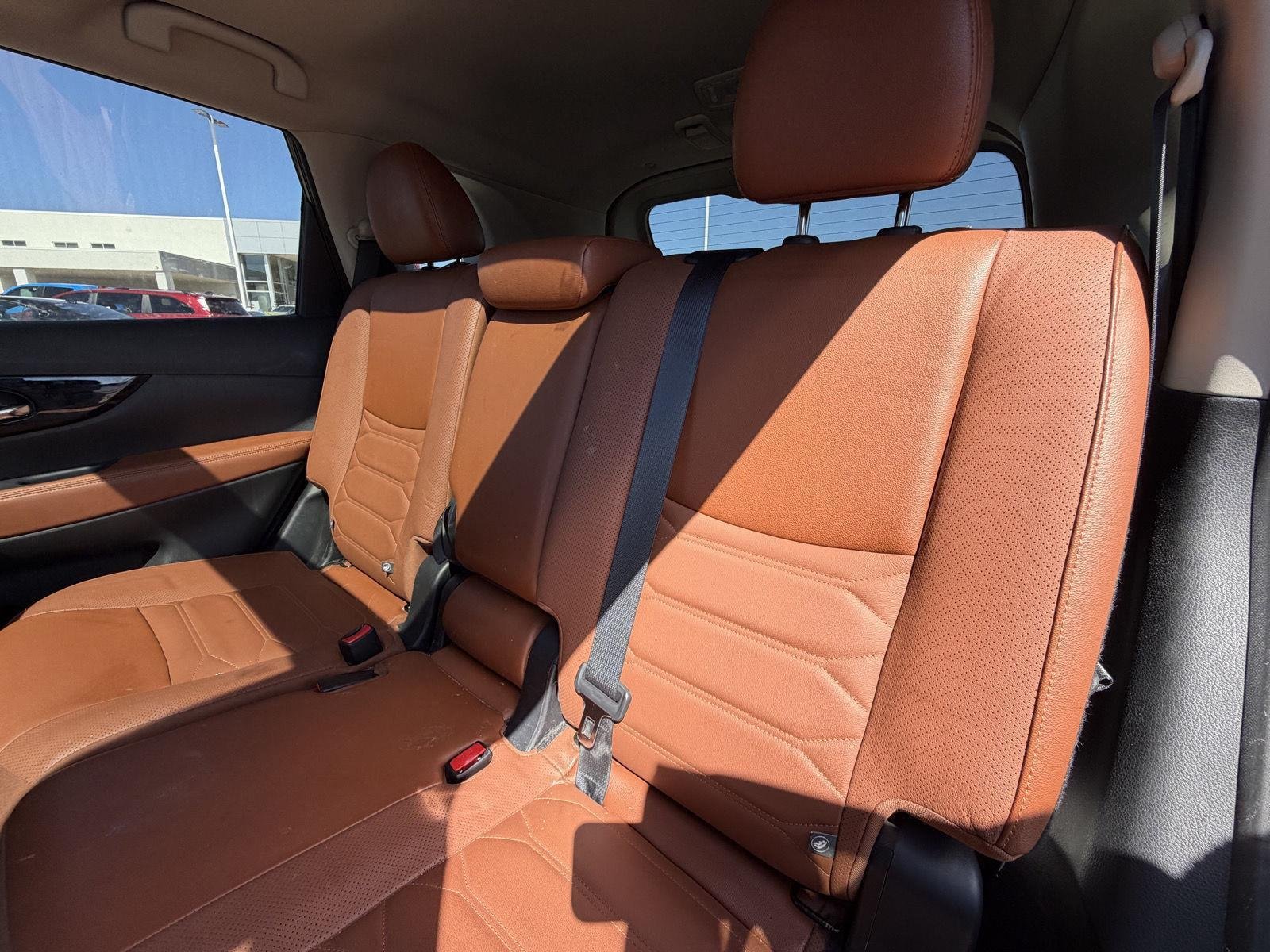 Used 2019 Nissan Rogue SL w/ Premium Package AWD/4WD image 19