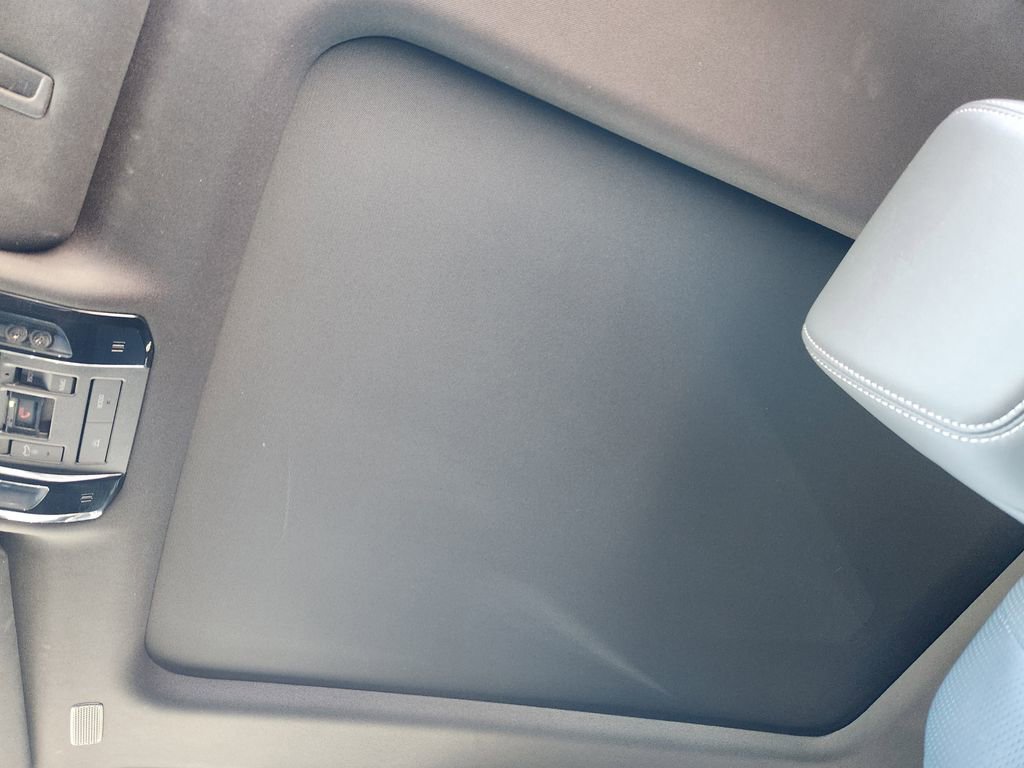 Used 2024 Lexus GX 550 image 32