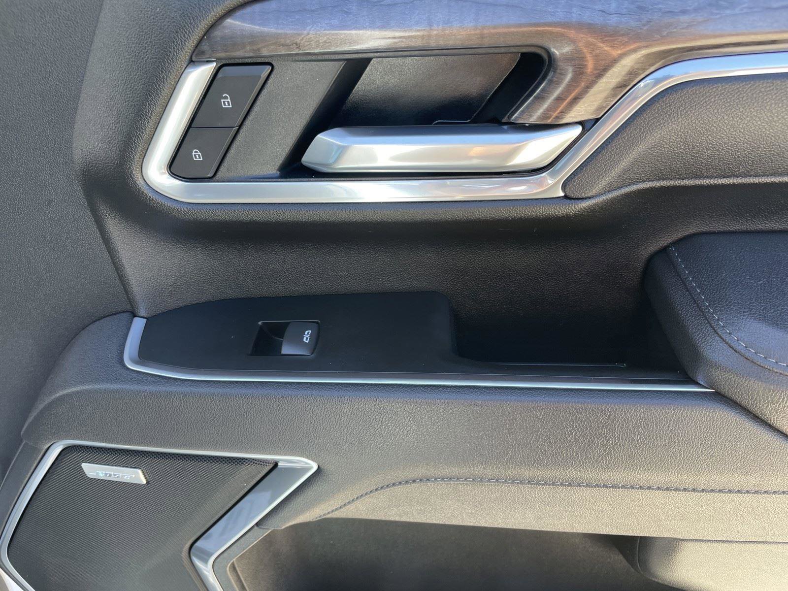 Used 2025 Chevrolet Silverado 3500 LTZ w/ LTZ Texas Edition image 31