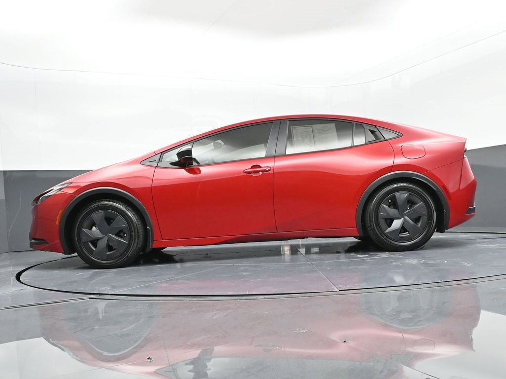 Certified 2024 Toyota Prius LE image 33