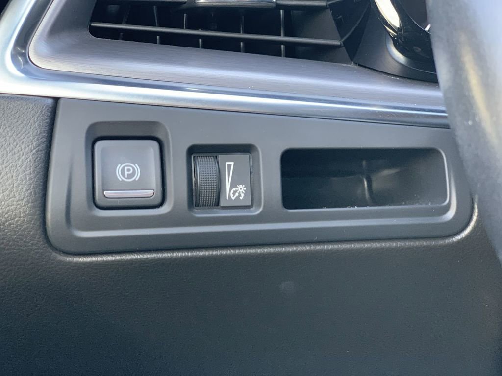 Certified 2022 Cadillac XT5 Luxury image 15