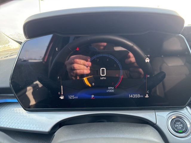 Used 2025 Chevrolet Trax LT w/ Driver Confidence Package image 9