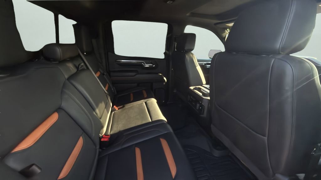 Used 2024 GMC Sierra 1500 AT4 w/ Technology Package AWD/4WD image 15