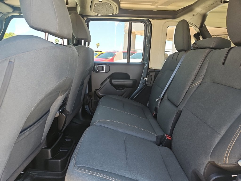 Used 2024 Jeep Wrangler Unlimited AWD/4WD image 20