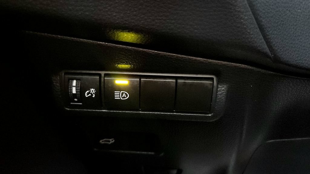 Certified 2023 Toyota Corolla Cross XLE w/ Convenience Package AWD/4WD image 48