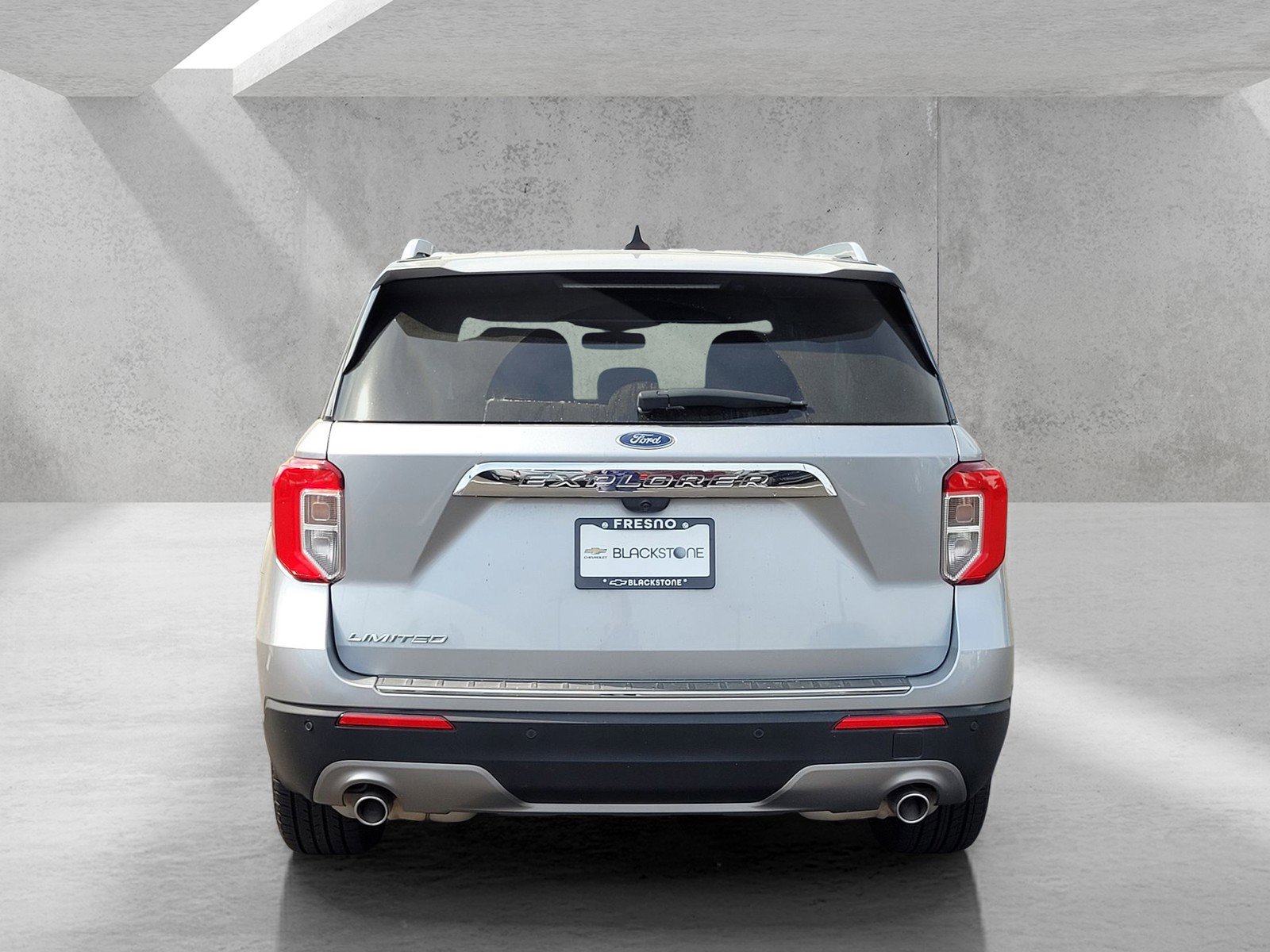 Used 2023 Ford Explorer Limited image 5