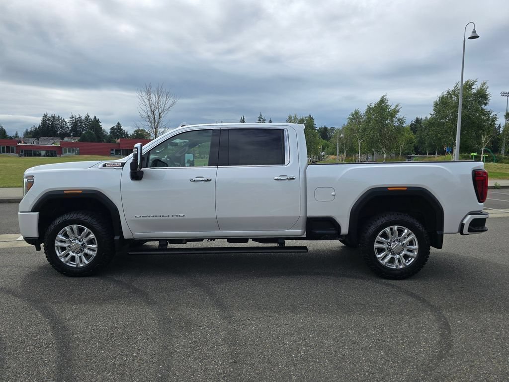Used 2022 GMC Sierra 3500 Denali w/ Denali Ultimate Package AWD/4WD image 2