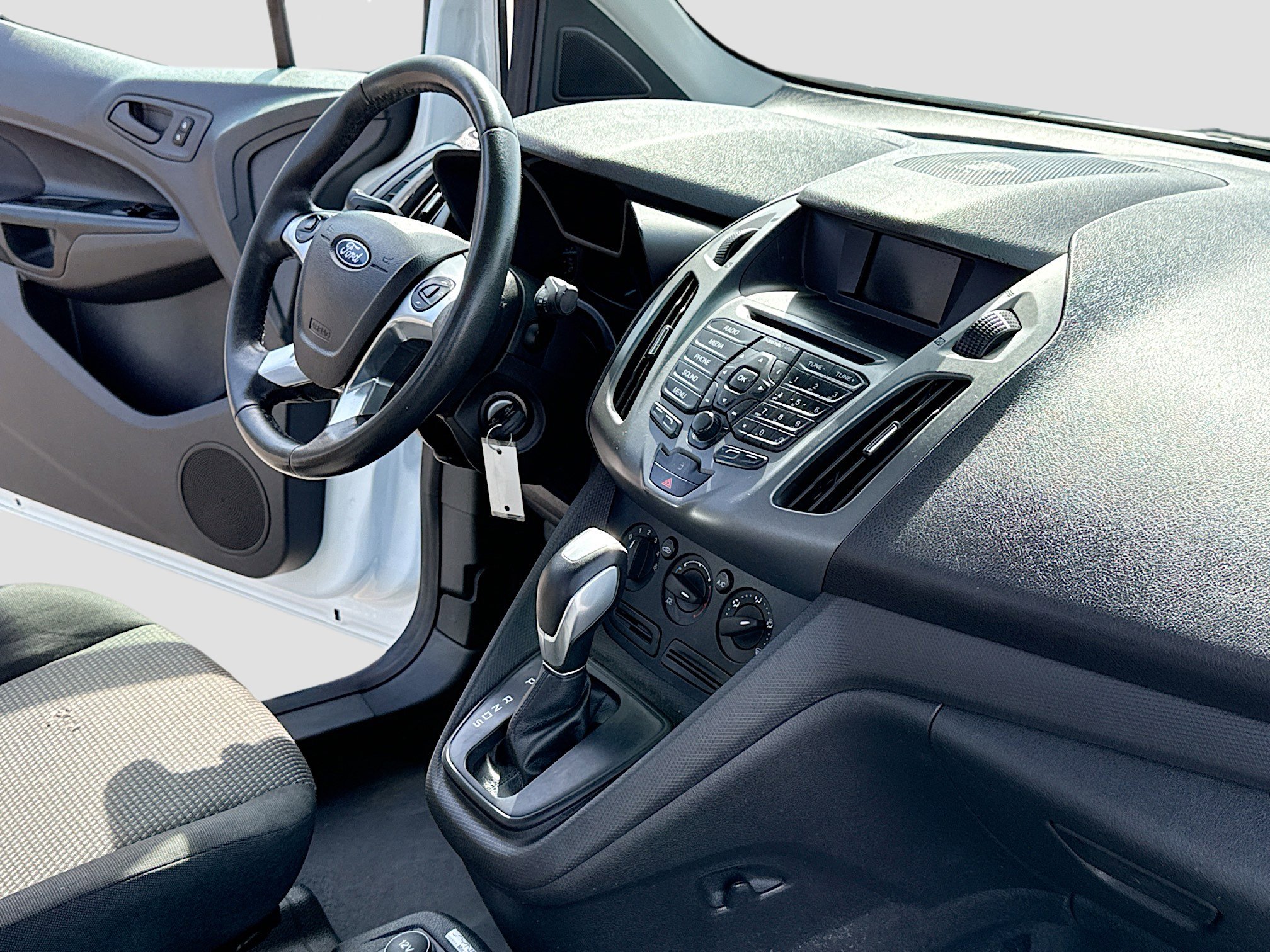 Used 2015 Ford Transit Connect XL image 5