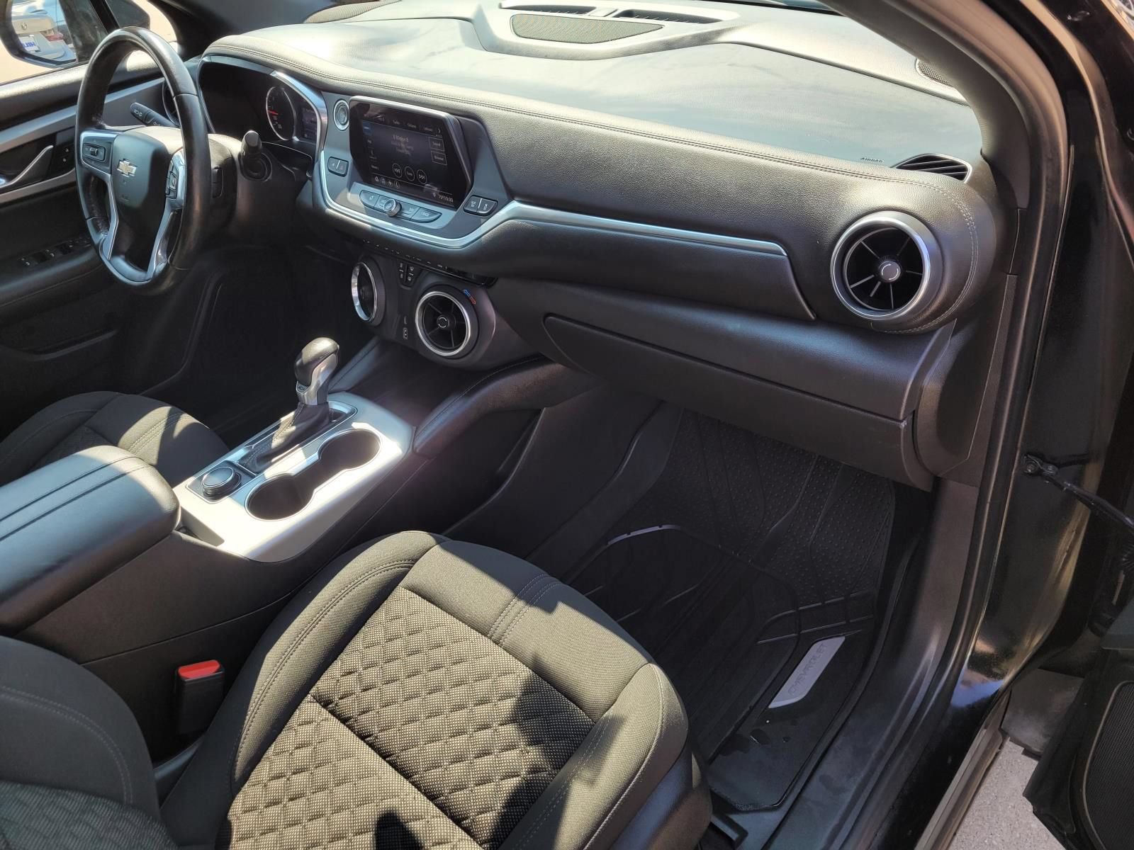 Used 2020 Chevrolet Blazer LT w/ LPO, Floor Liner Package FWD image 9