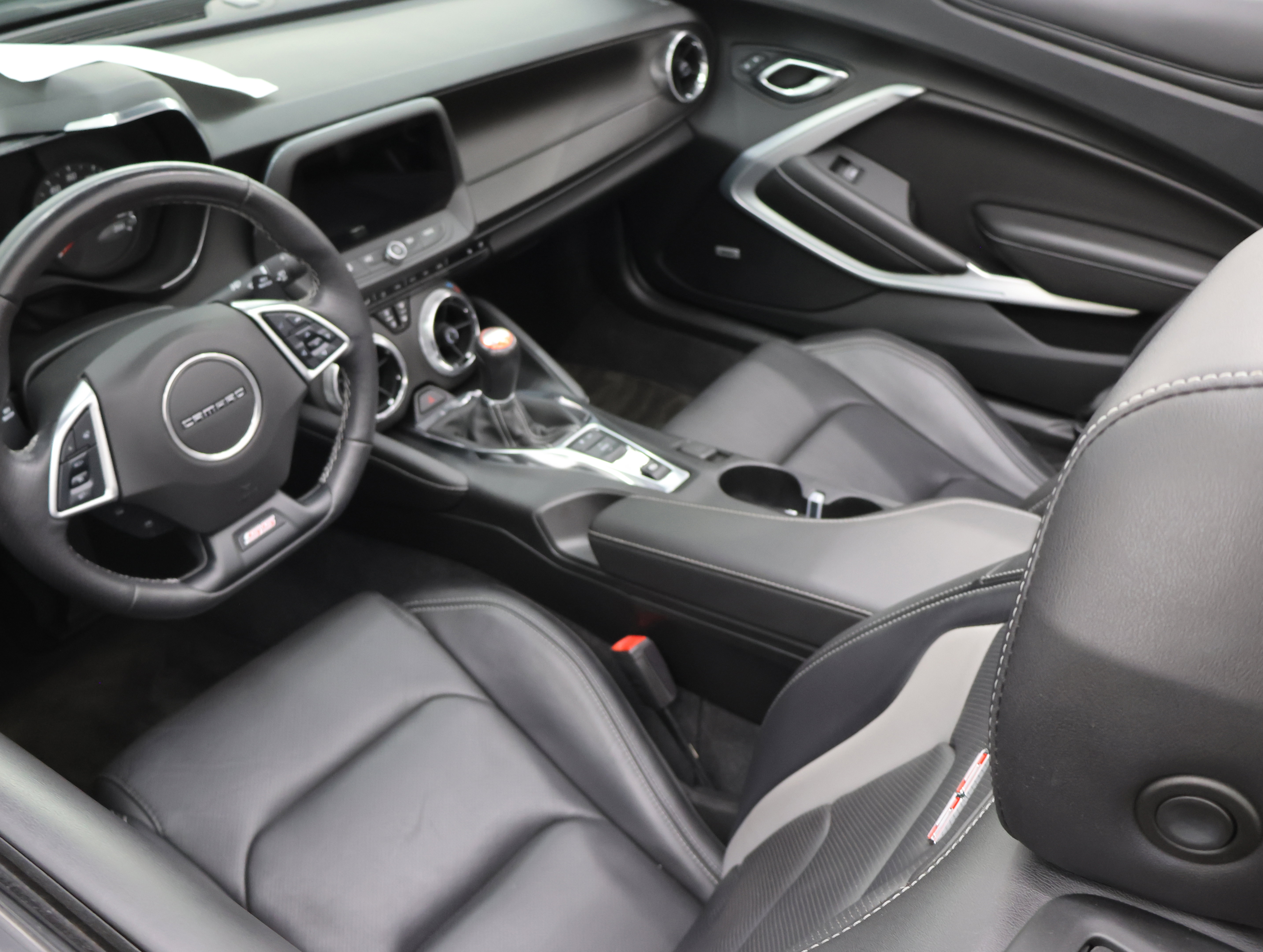 Used 2019 Chevrolet Camaro SS RWD image 56
