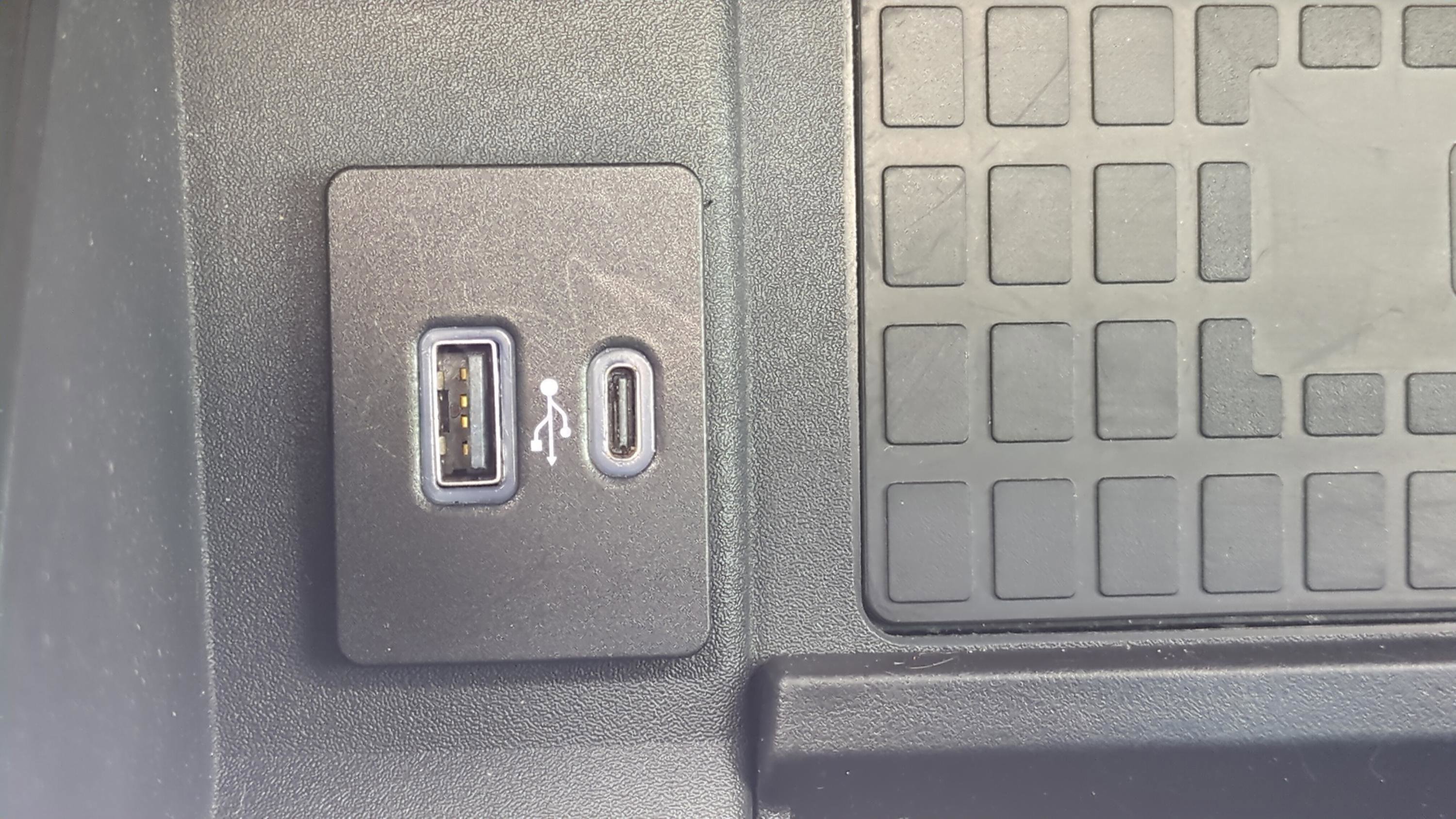 Used 2020 Ford F250 Platinum image 19