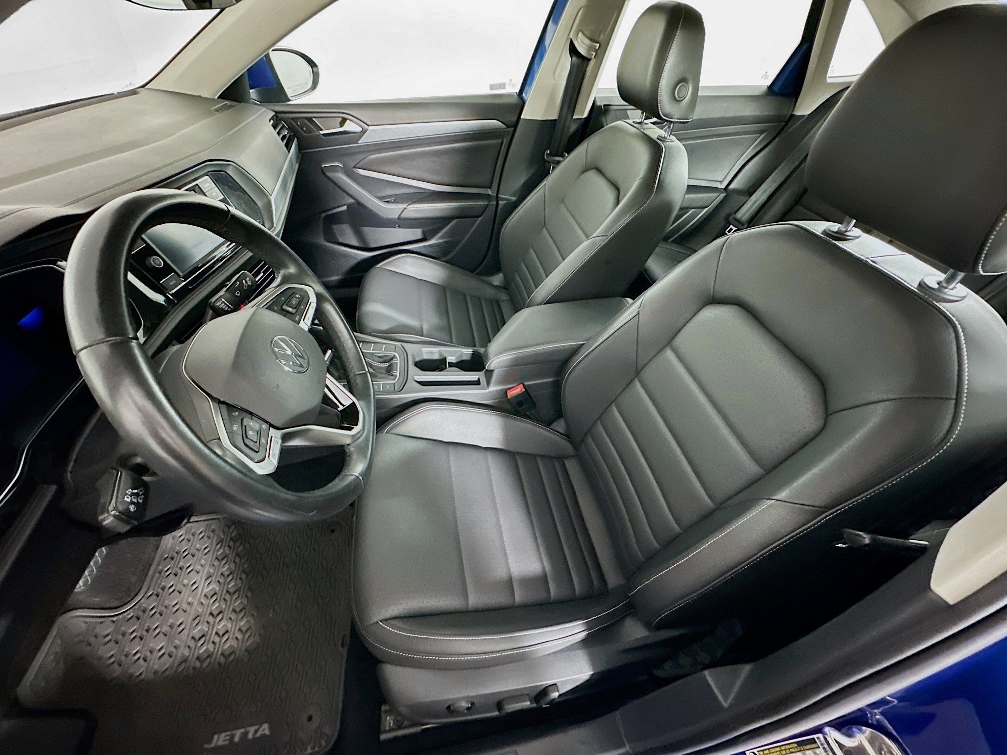 Used 2022 Volkswagen Jetta SE FWD image 13
