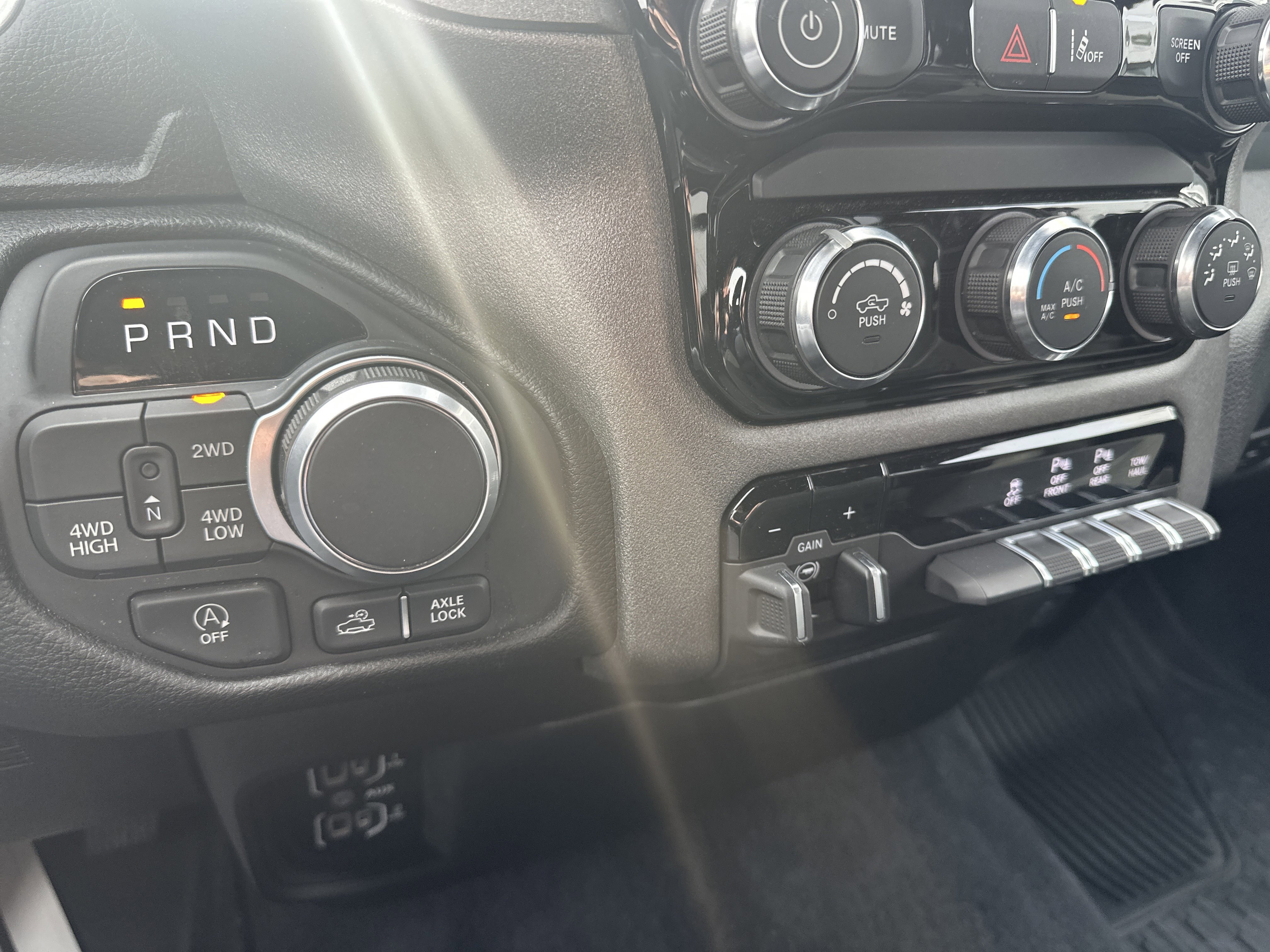 Used 2025 RAM 1500 Classic Warlock image 35