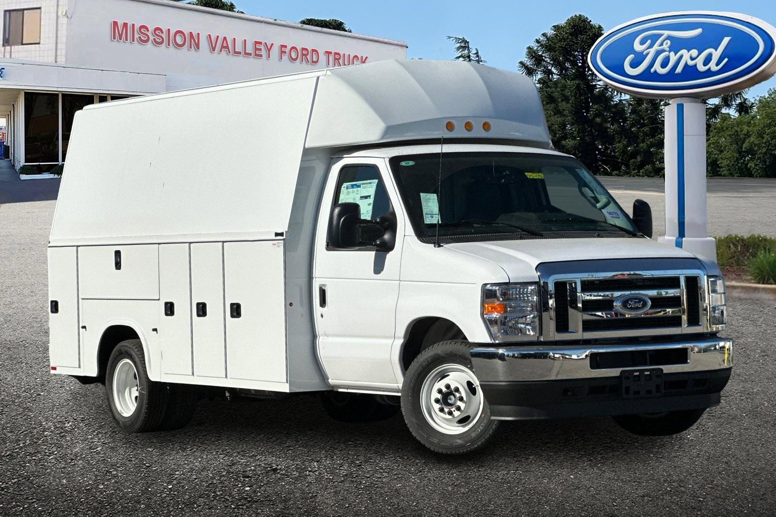New 2025 Ford E-350 and Econoline 350 Super Duty w/ Power Equipment Group image 2