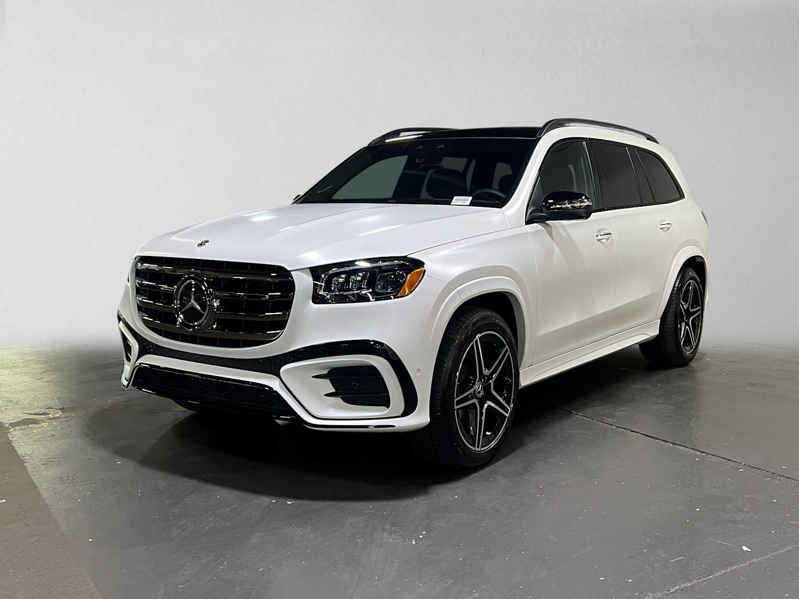 New 2026 Mercedes-Benz GLS 450 4MATIC image 7
