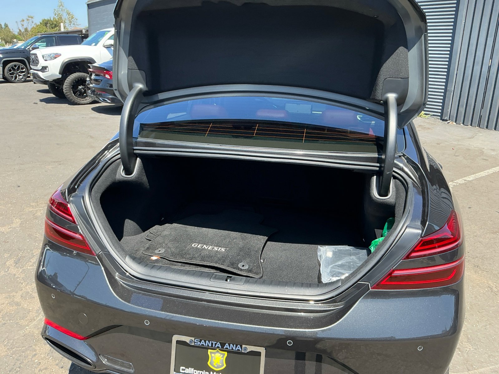 Used 2025 Genesis G70 3.3T Advanced w/ Sport Prestige Package image 26