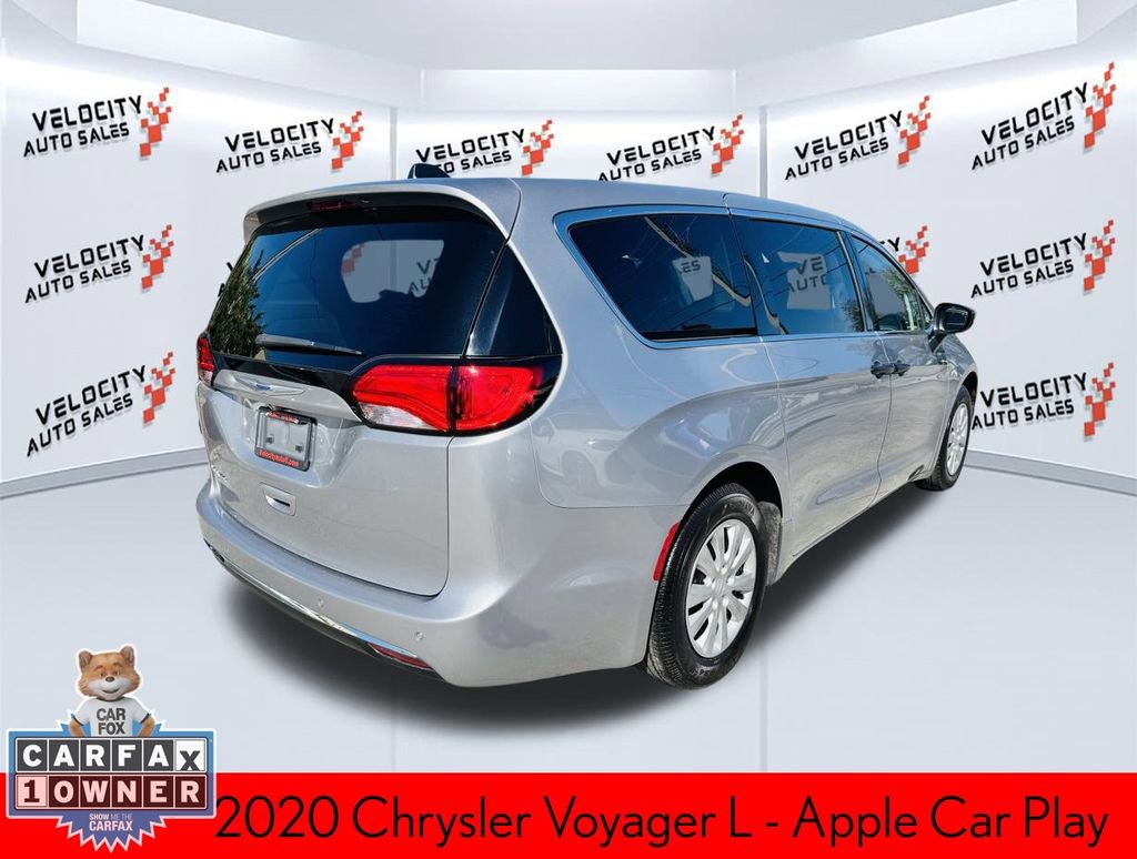Used 2020 Chrysler Voyager L image 3
