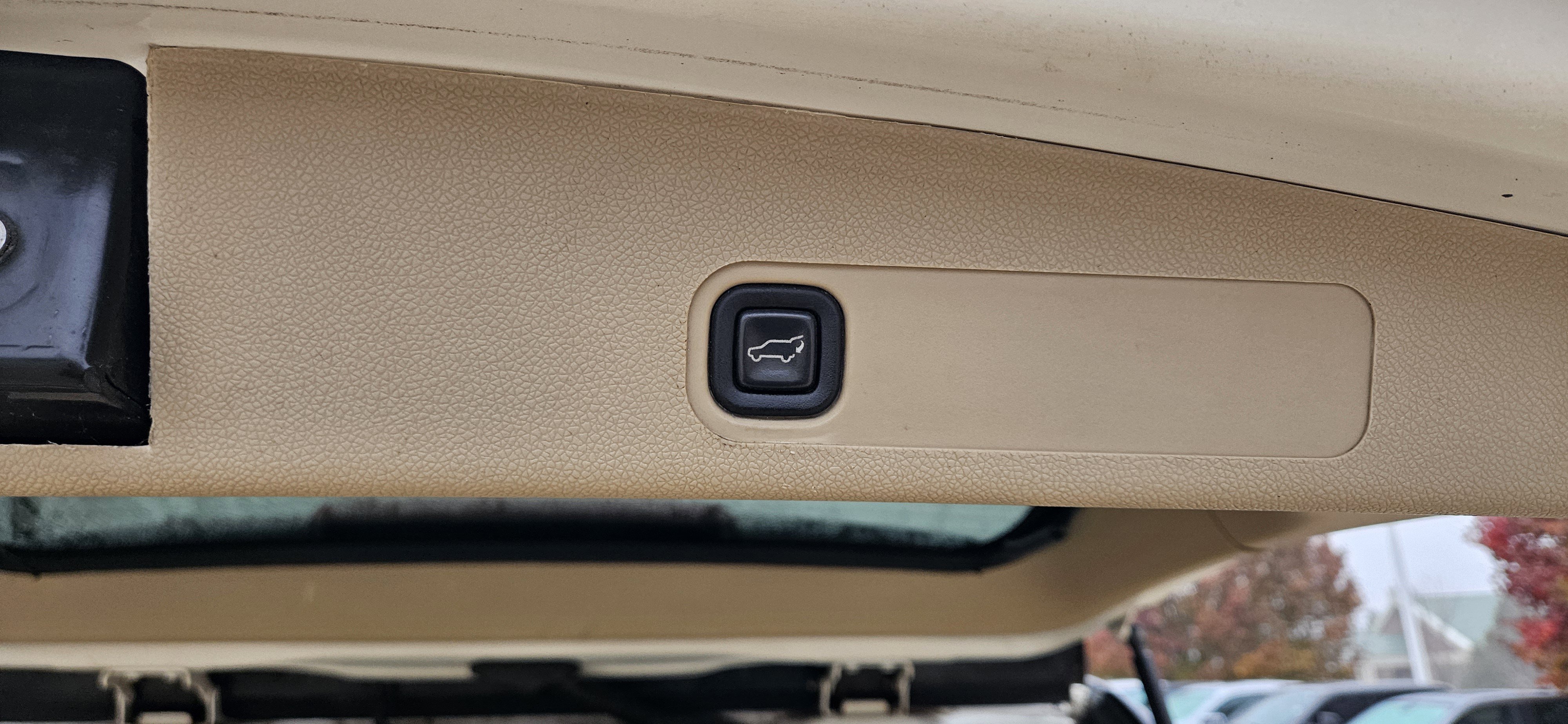 Used 2012 GMC Yukon Denali image 21