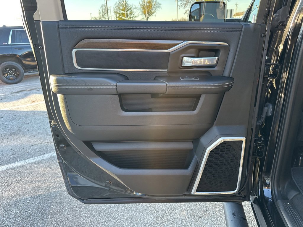 Used 2022 RAM 2500 Laramie image 38