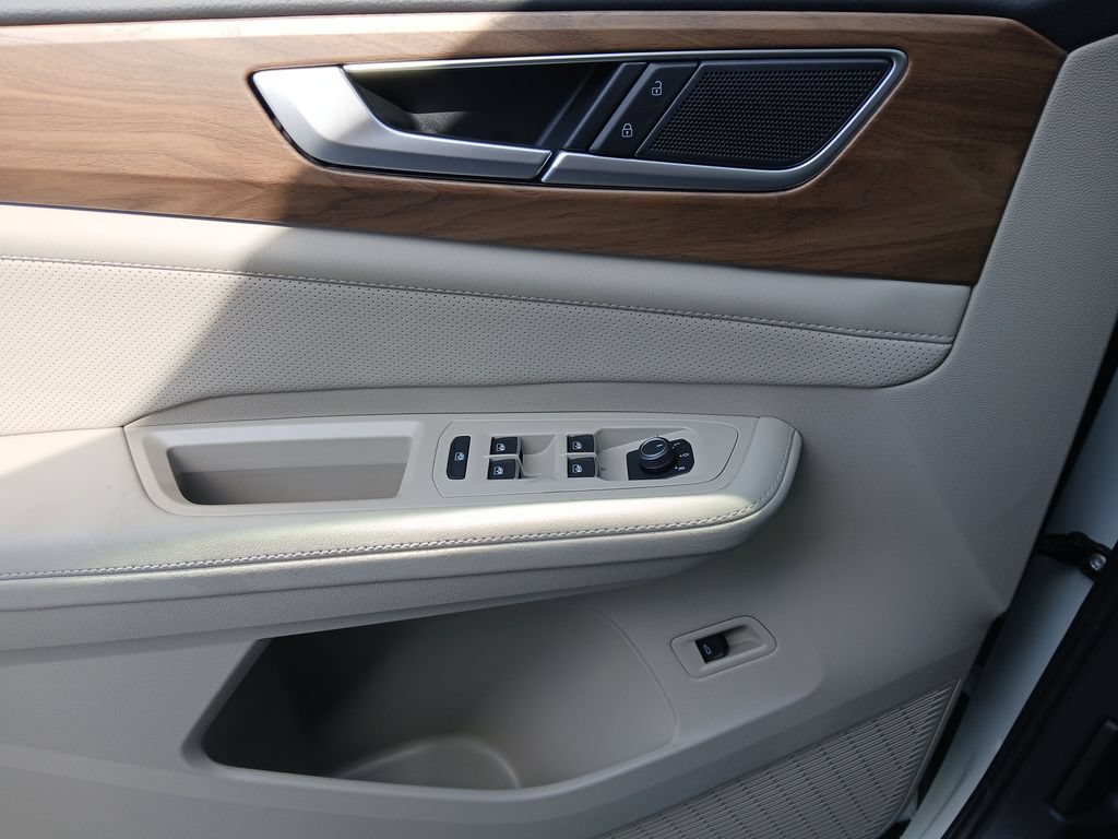 New 2026 Volkswagen Atlas SE FWD image 11