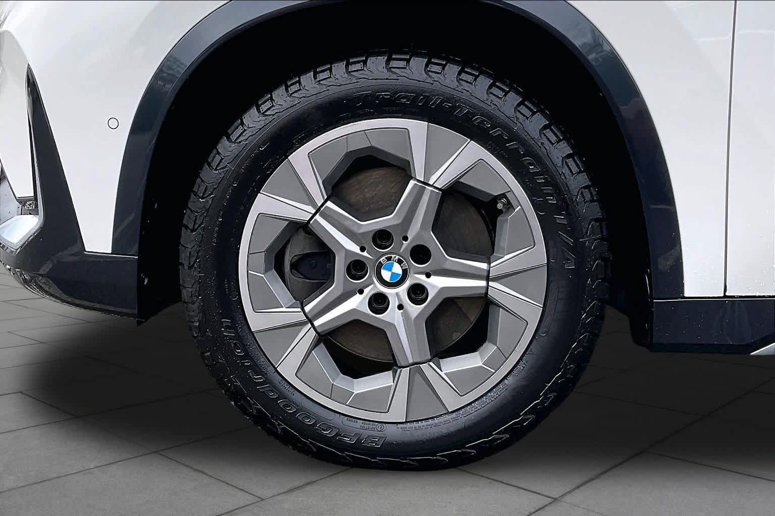 Used 2023 BMW X1 xDrive28i w/ Convenience Package AWD/4WD image 10