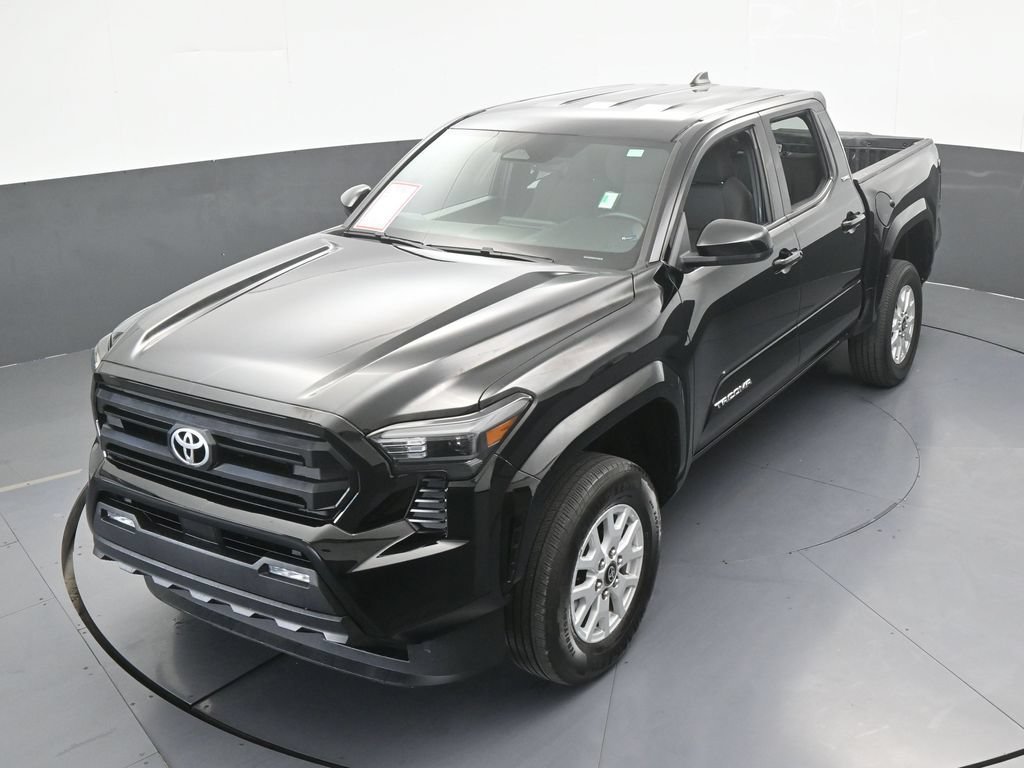 Used 2025 Toyota Tacoma SR5 RWD image 40