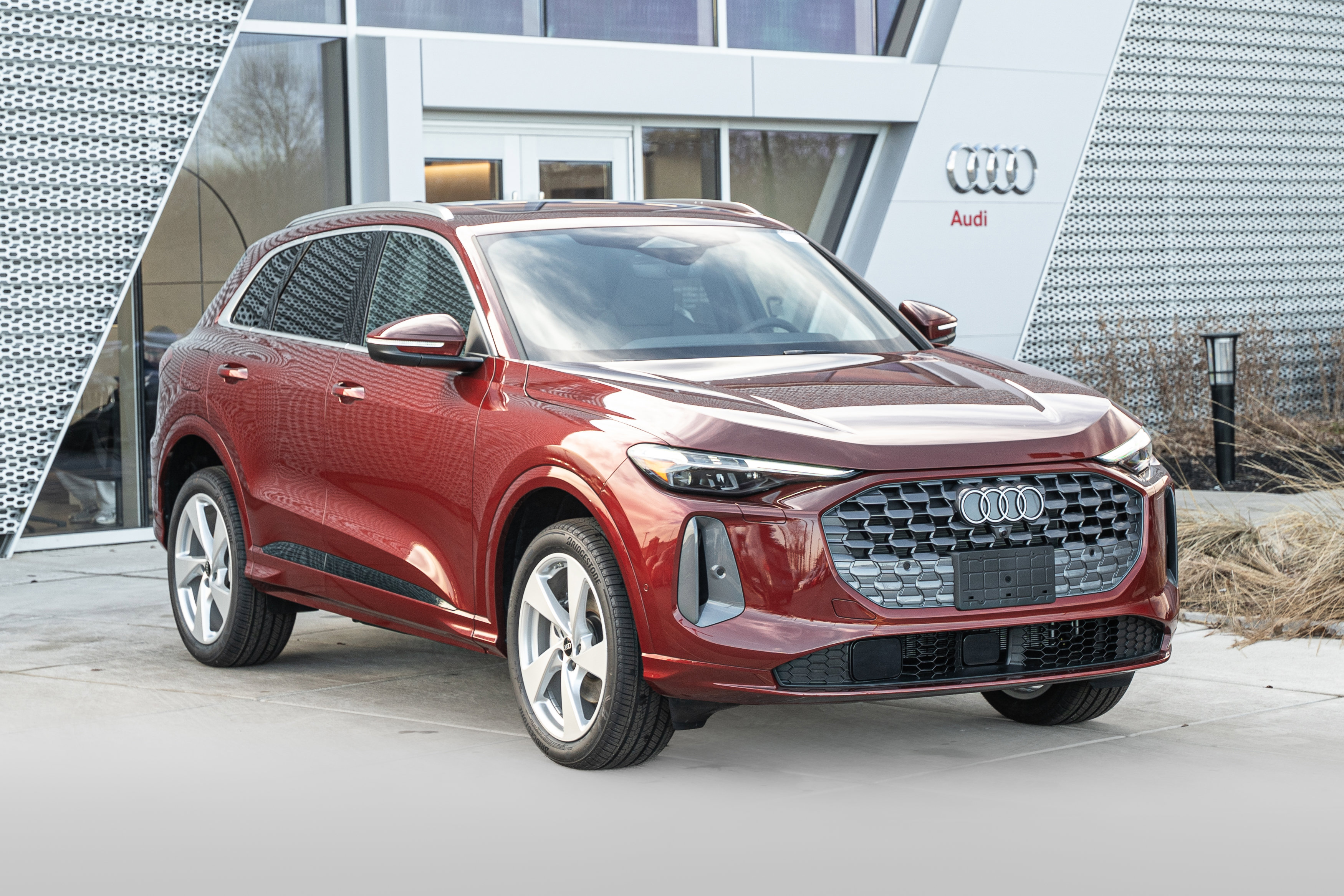 New 2025 Audi Q5 Premium Plus image 2