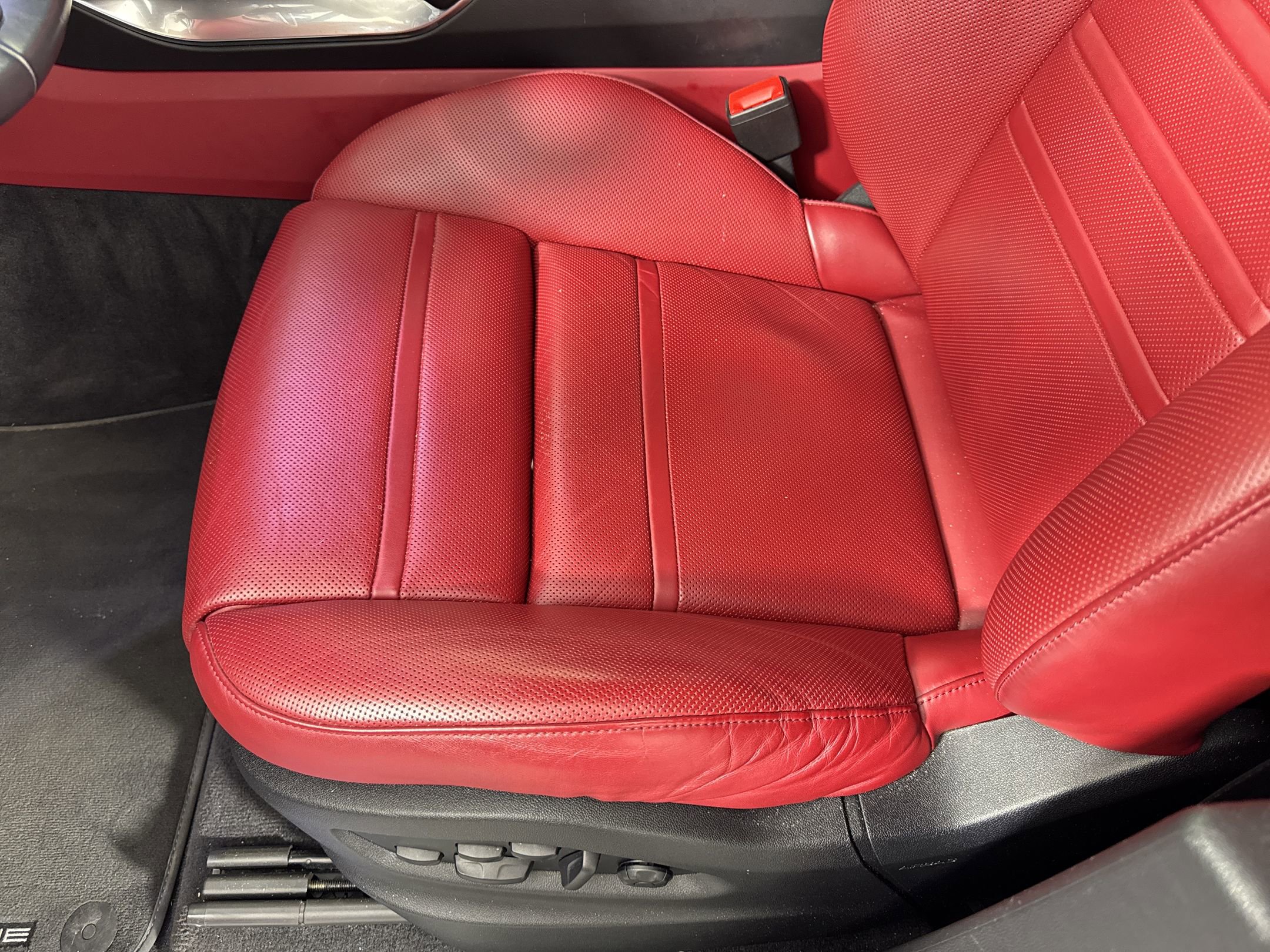 Certified 2022 Porsche Cayenne Turbo image 14