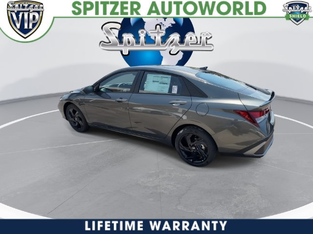 New 2026 Hyundai Elantra Sport FWD image 11