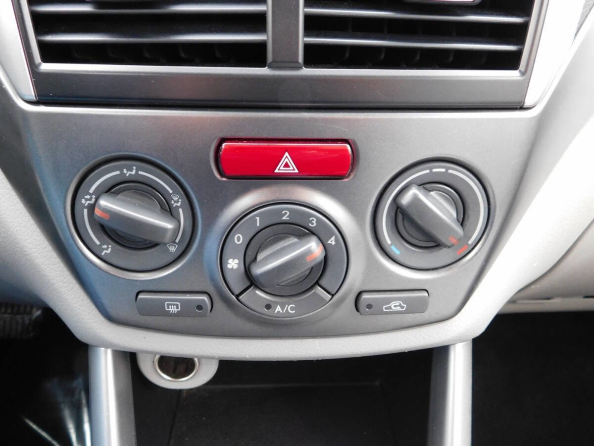 Used 2011 Subaru Forester 2.5X w/ Alloy Wheel Value Pkg image 12