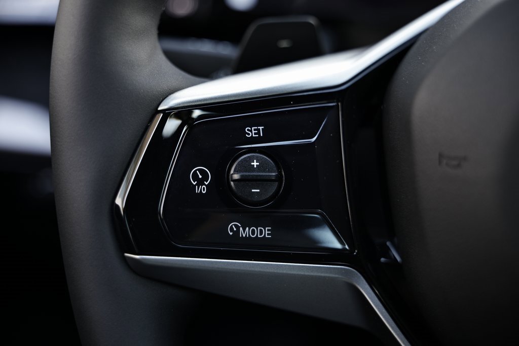 Used 2026 BMW 530i w/ Premium Package image 33