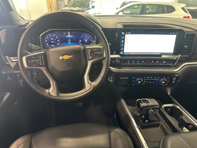 Used 2024 Chevrolet Silverado 1500 LTZ AWD/4WD image 16