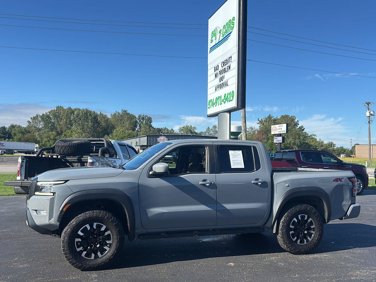 Used 2022 Nissan Frontier PRO-4X w/ Technology Package AWD/4WD image 6
