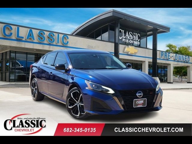 Used 2023 Nissan Altima 2.5 SR w/ SR Premium Package