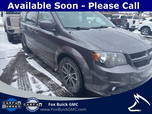 Used 2017 Dodge Grand Caravan GT image 3