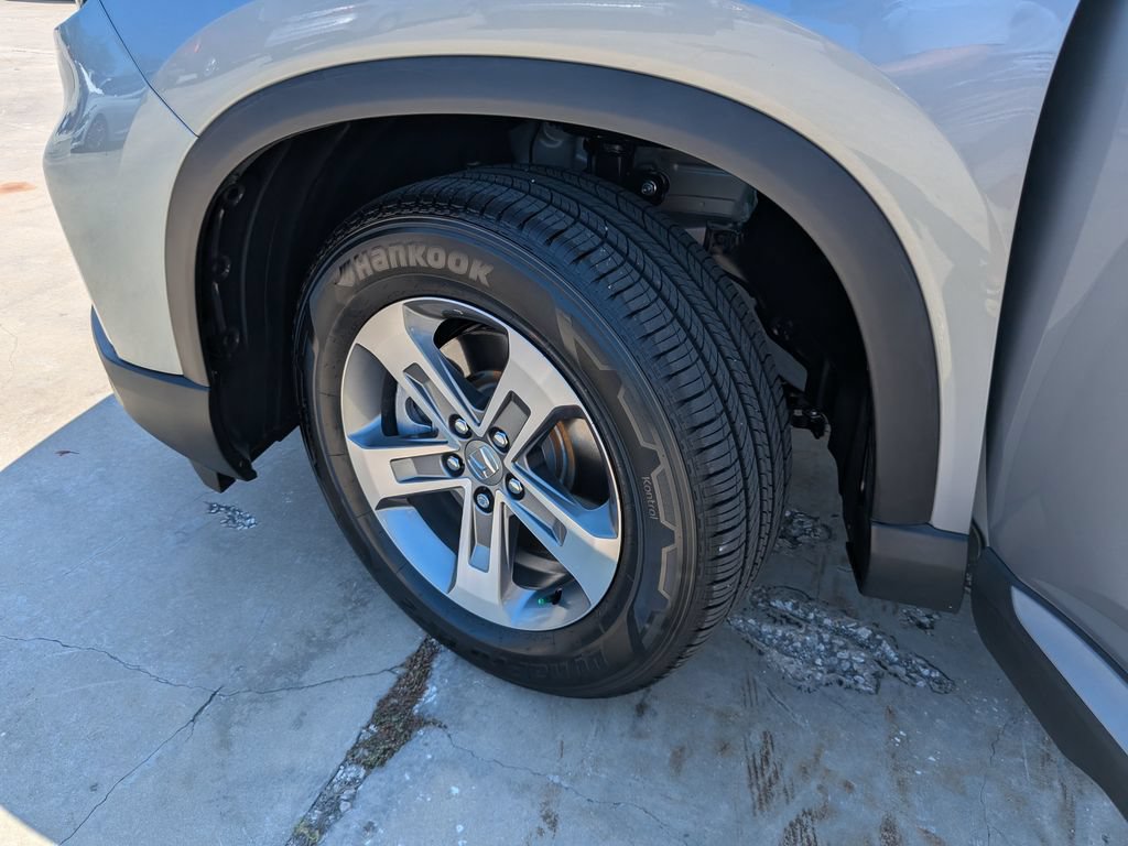 Used 2025 Honda Pilot EX-L image 37