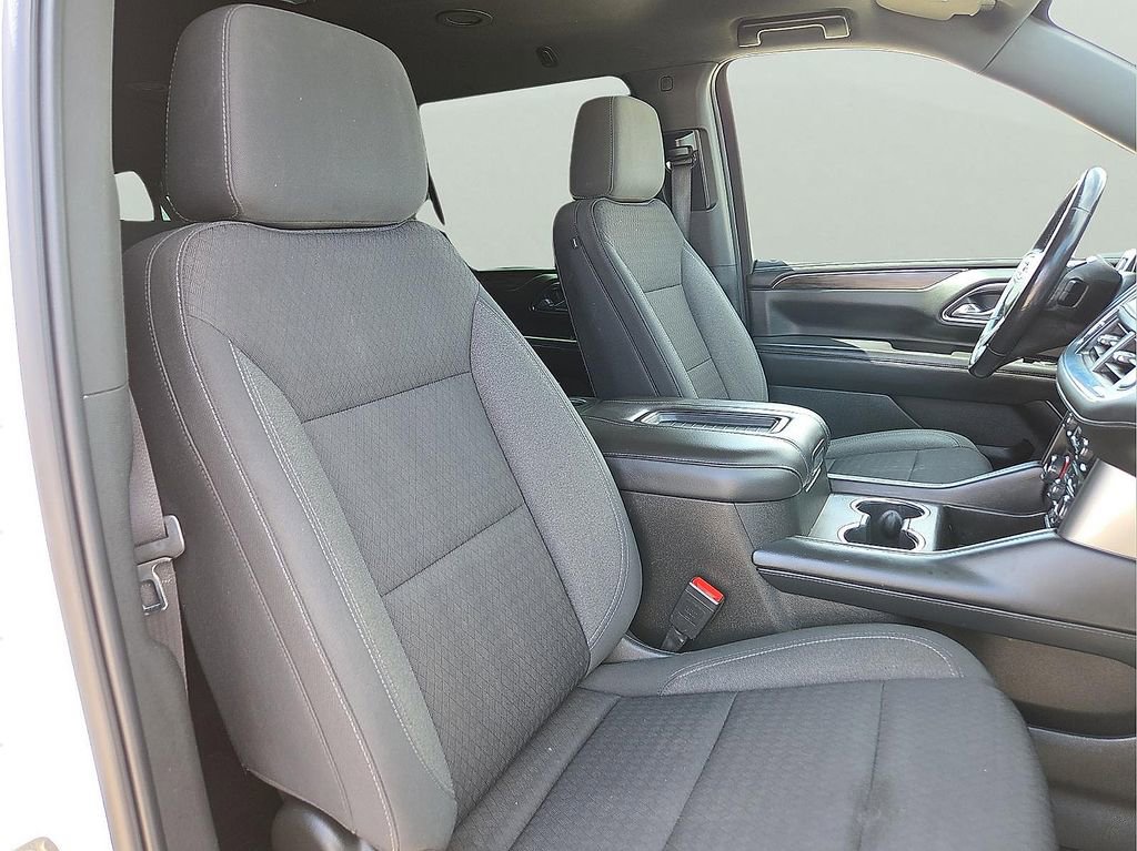 Used 2021 Chevrolet Suburban LS w/ Driver Alert Package RWD image 8