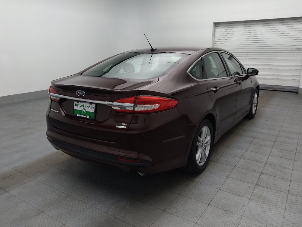 Used 2018 Ford Fusion SE w/ Fusion SE Technology Package FWD image 9