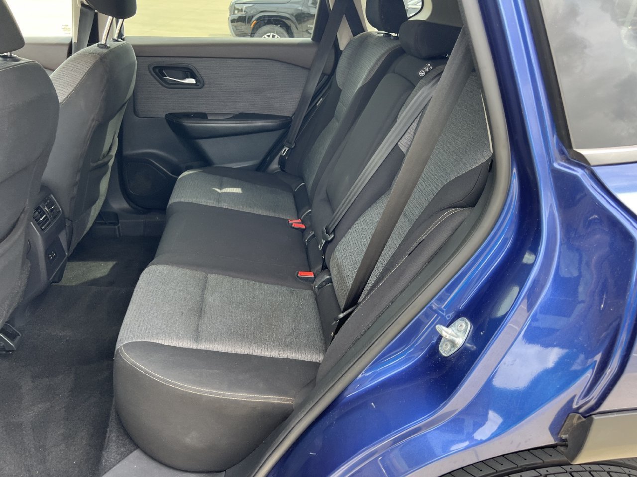Used 2021 Nissan Rogue SV AWD/4WD image 9