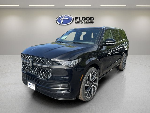 New 2026 Lincoln Navigator Black Label AWD/4WD image 3