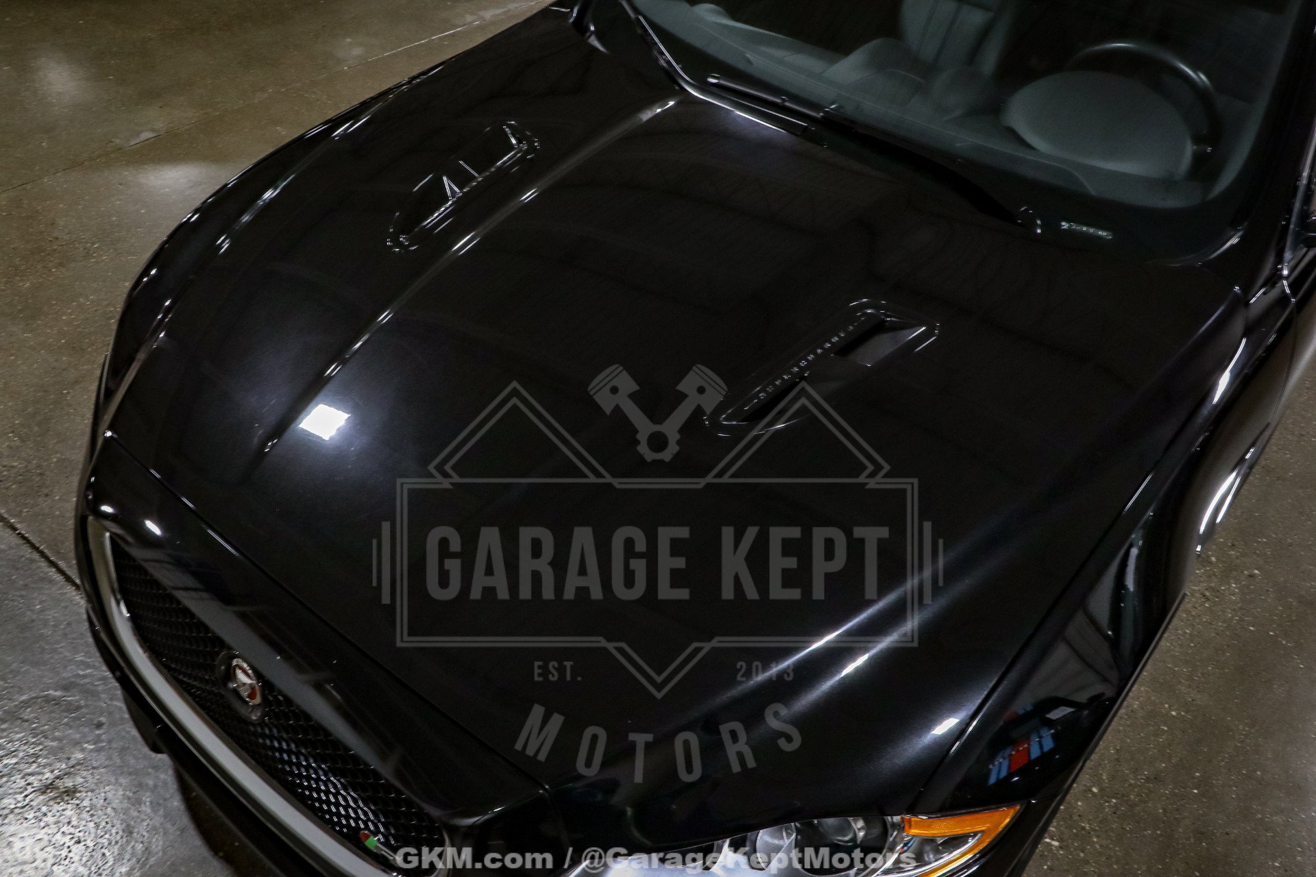 Used 2015 Jaguar XJ R LWB image 23