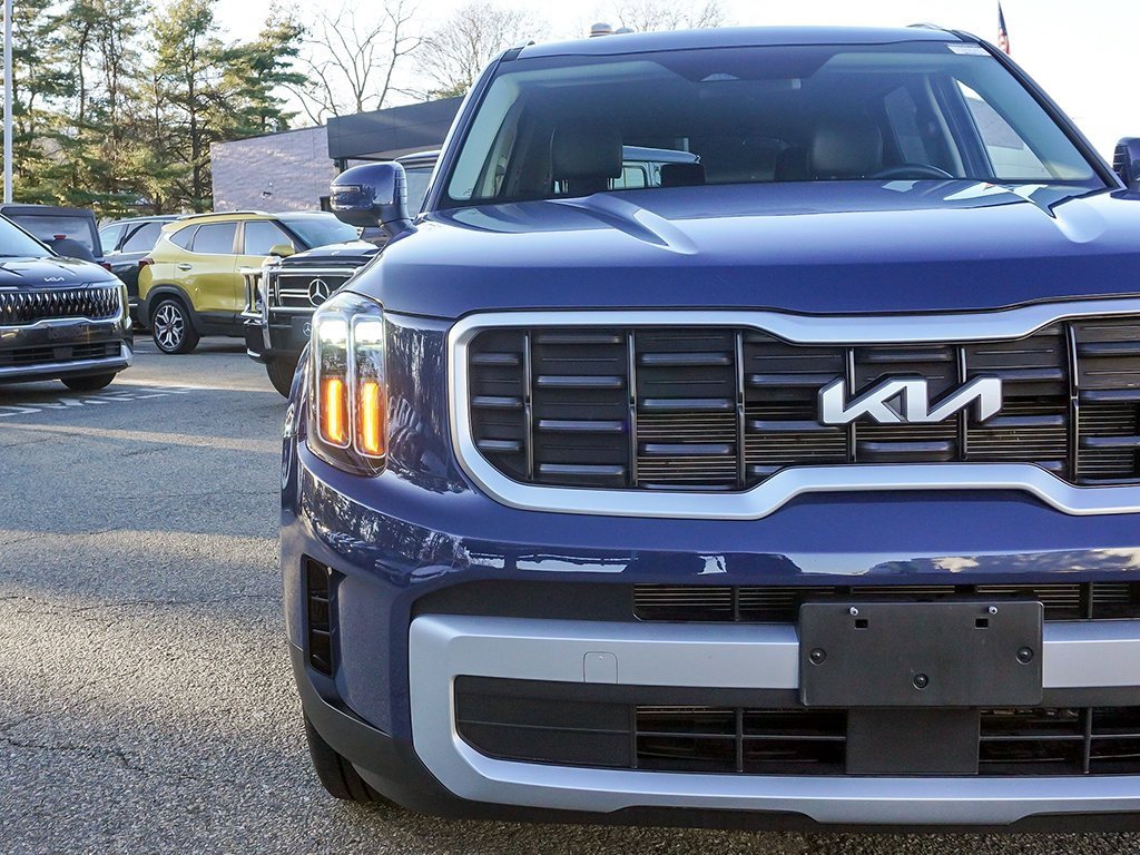 Used 2024 Kia Telluride S w/ S Sunroof Package image 13