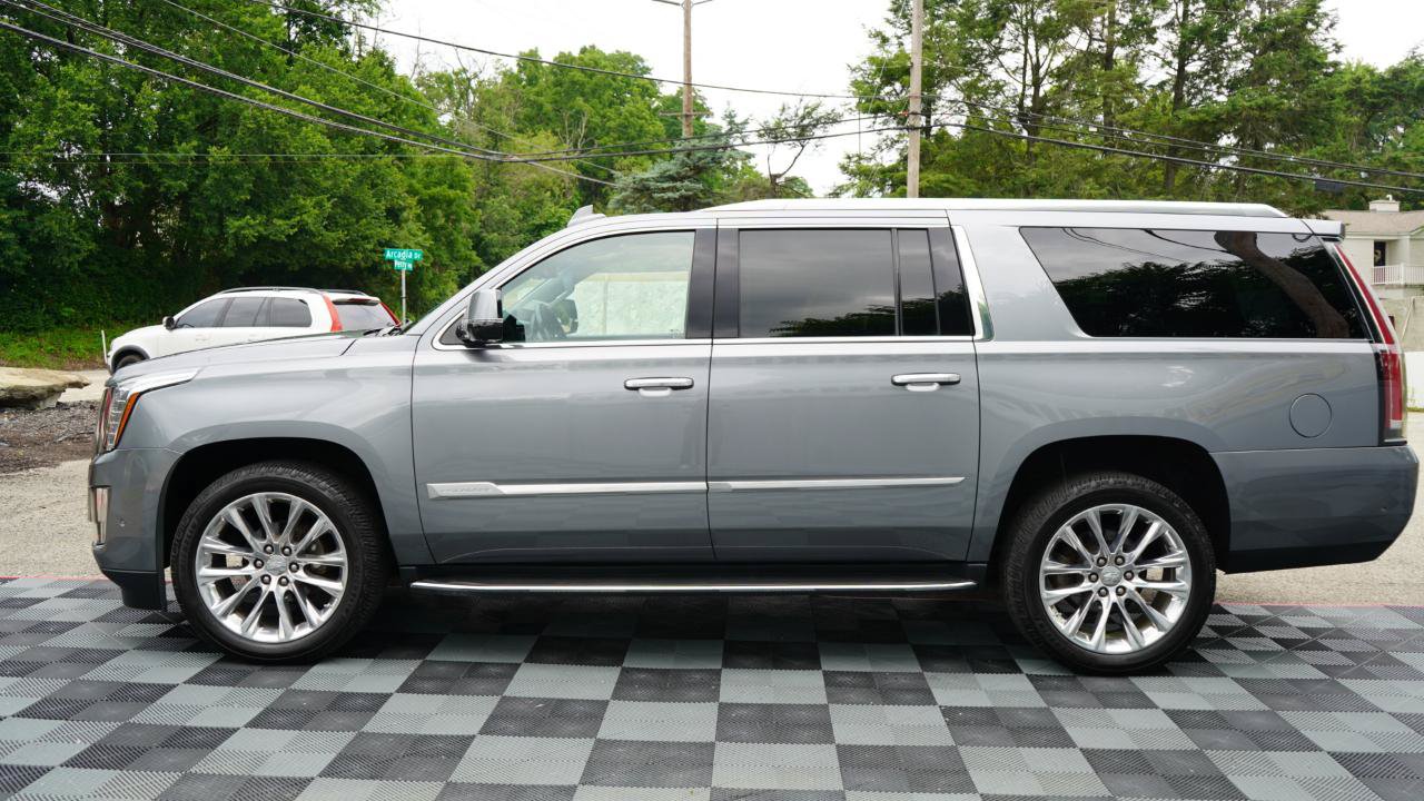 Used 2019 Cadillac Escalade ESV Luxury AWD/4WD image 21