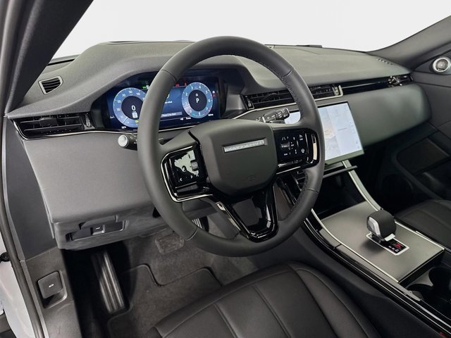 Used 2026 Land Rover Range Rover Evoque S image 9